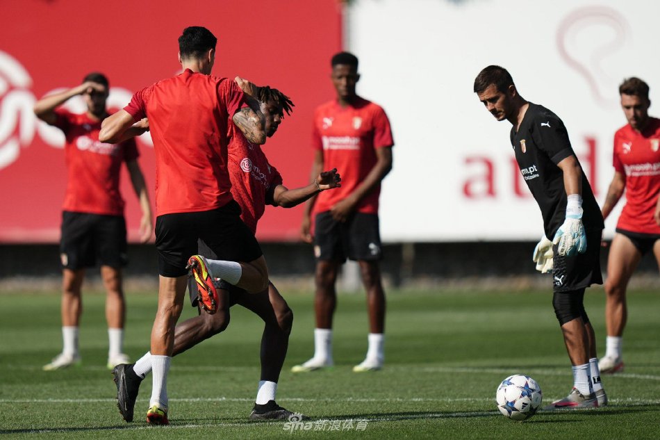 遥遥领先 遥遥领先