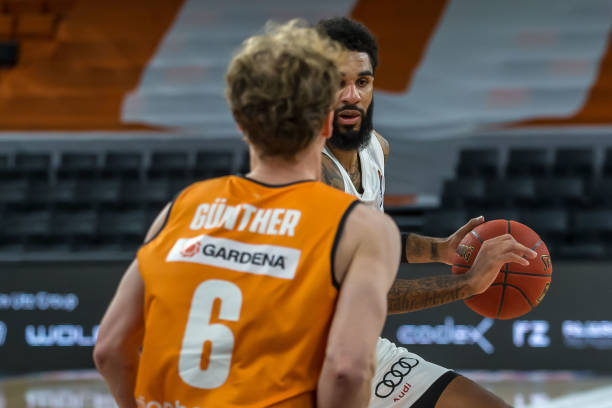 博尼费斯个 博尼费斯个