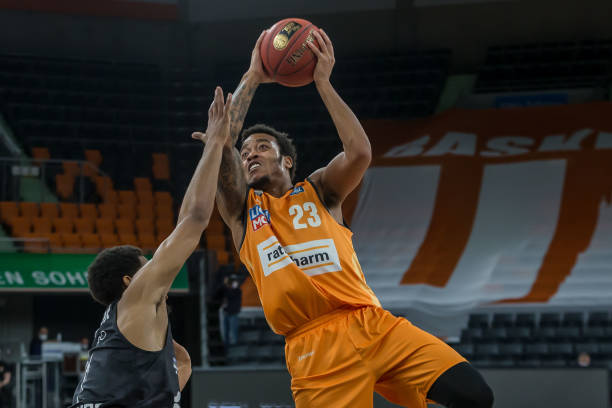 大对手的防 大对手的防